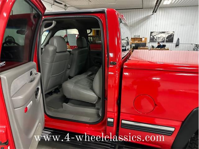 2002 Chevrolet Silverado (CC-1812057) for sale in Holland , Michigan