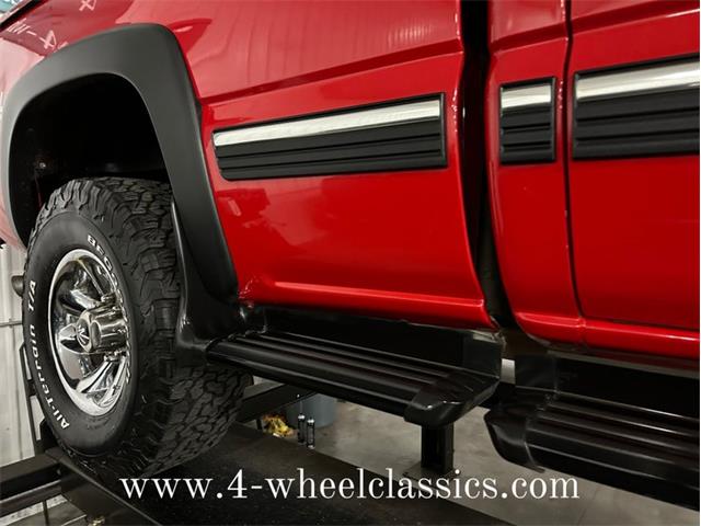 2002 Chevrolet Silverado (CC-1812057) for sale in Holland , Michigan