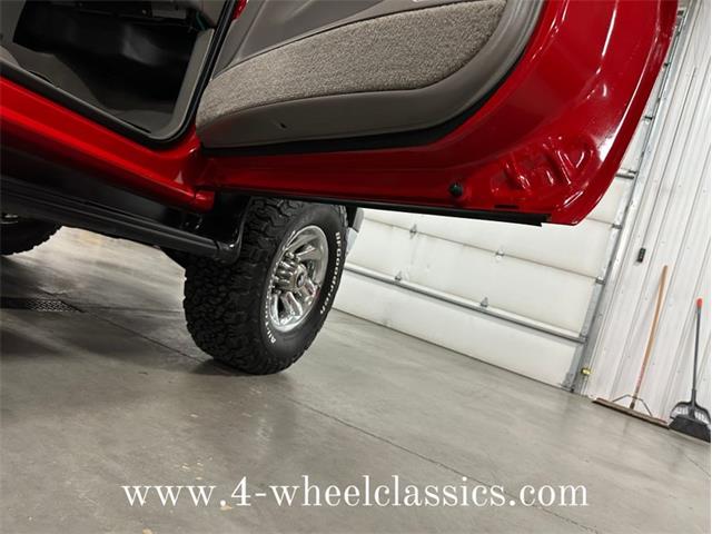 2002 Chevrolet Silverado (CC-1812057) for sale in Holland , Michigan