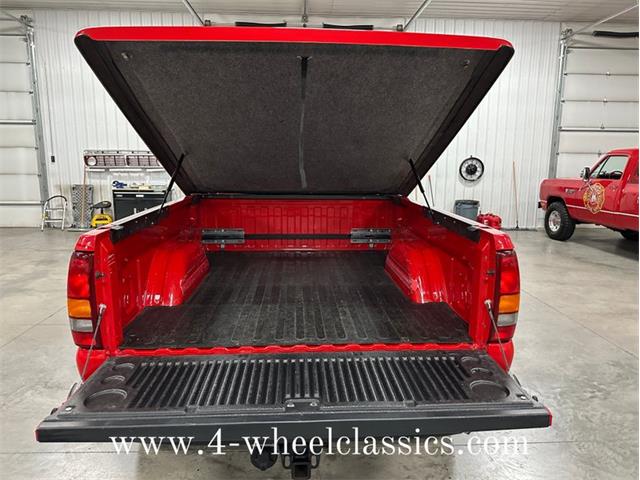 2002 Chevrolet Silverado (CC-1812057) for sale in Holland , Michigan