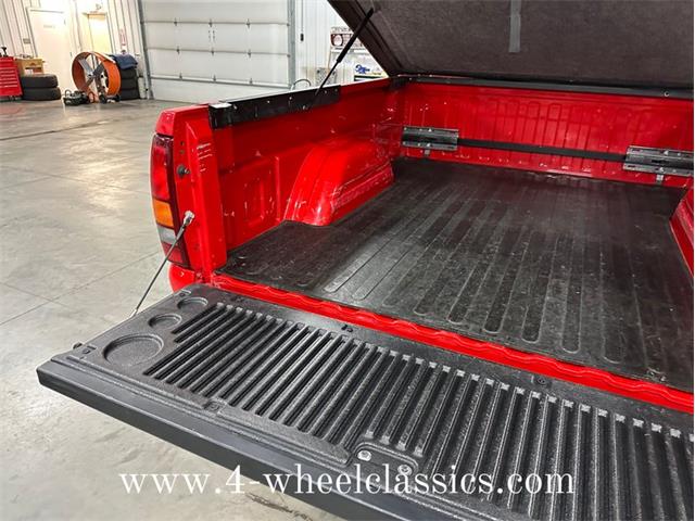 2002 Chevrolet Silverado (CC-1812057) for sale in Holland , Michigan