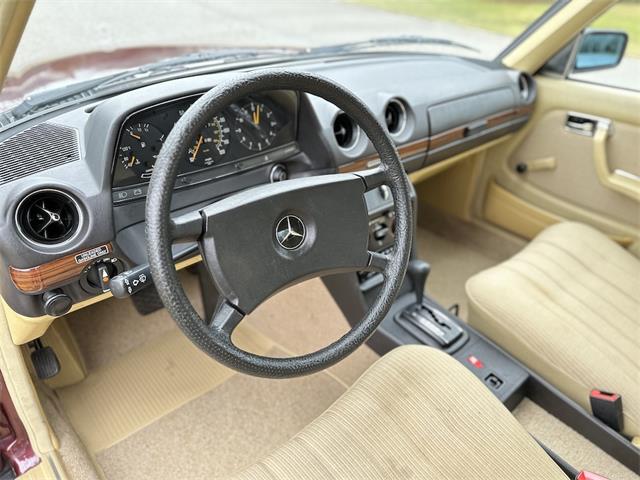 1984 Mercedes-Benz 230E (CC-1812147) for sale in Southampton, New York