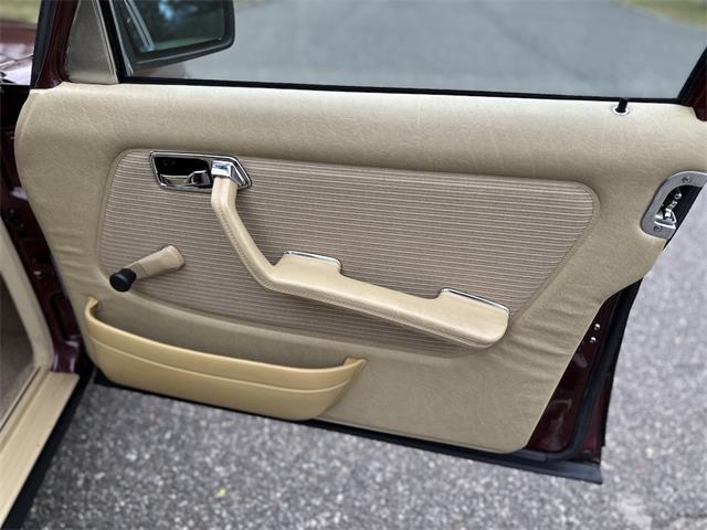 1984 Mercedes-Benz 230E (CC-1812147) for sale in Southampton, New York