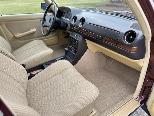1984 Mercedes-Benz 230E (CC-1812147) for sale in Southampton, New York