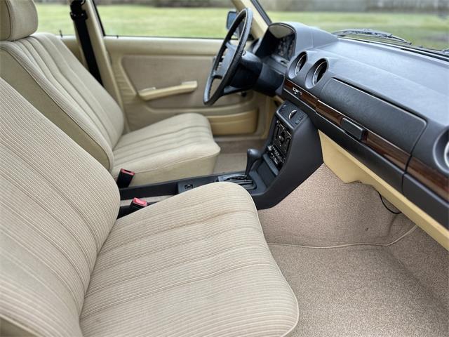 1984 Mercedes-Benz 230E (CC-1812147) for sale in Southampton, New York