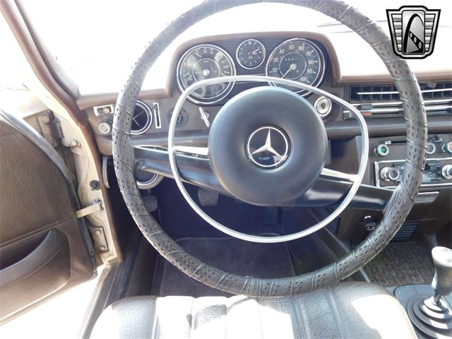 1970 Mercedes-Benz 220 (CC-1813924) for sale in O'Fallon, Illinois
