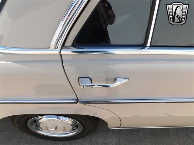 1970 Mercedes-Benz 220 (CC-1813924) for sale in O'Fallon, Illinois