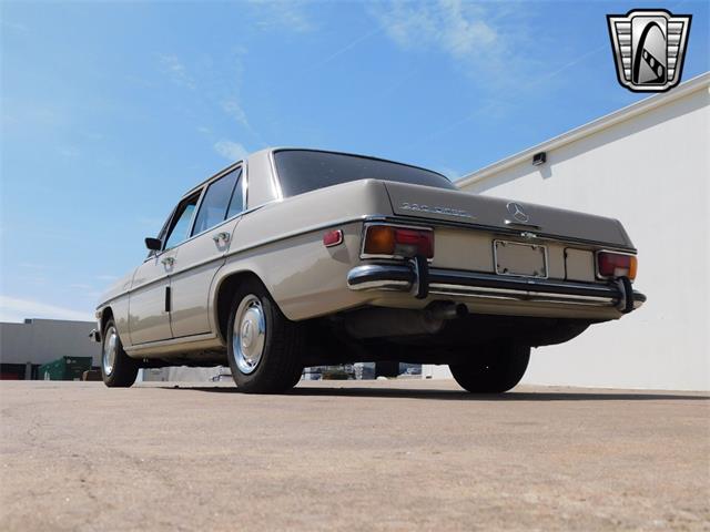1970 Mercedes-Benz 220 (CC-1813924) for sale in O'Fallon, Illinois
