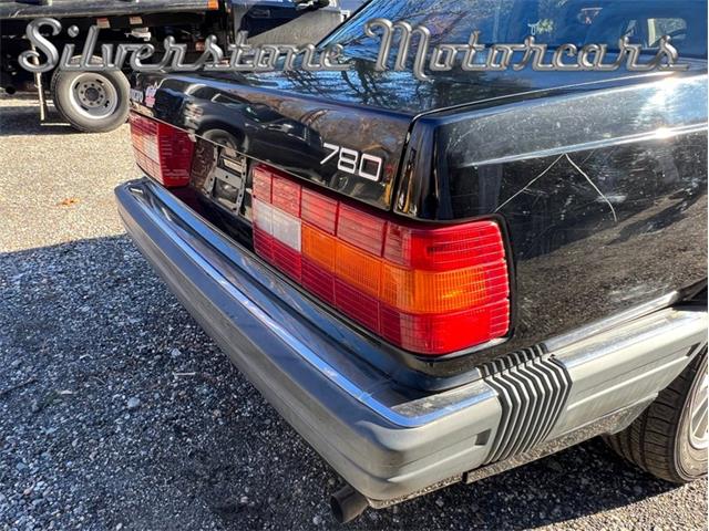 1989 Volvo 780 (CC-1815302) for sale in North Andover, Massachusetts