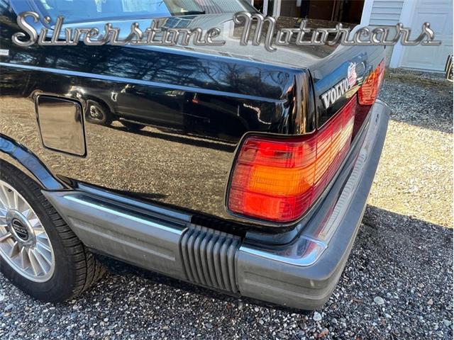 1989 Volvo 780 (CC-1815302) for sale in North Andover, Massachusetts