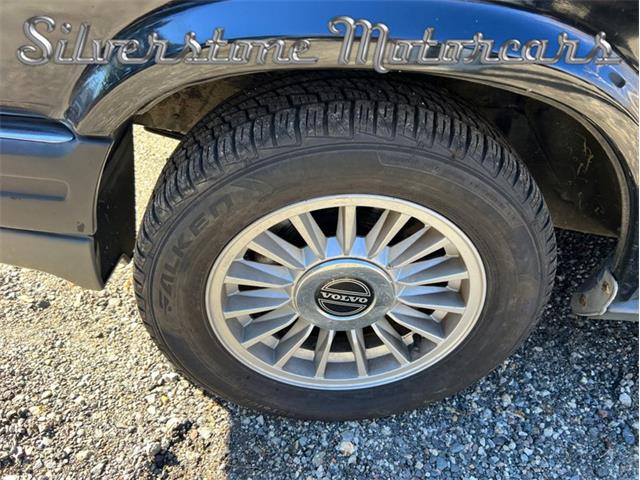 1989 Volvo 780 (CC-1815302) for sale in North Andover, Massachusetts