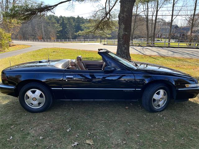 1990 Buick Reatta (CC-1816873) for sale in Worcester, Massachusetts