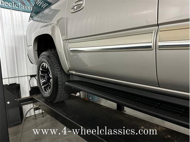 2005 Chevrolet Suburban (CC-1817667) for sale in Holland , Michigan