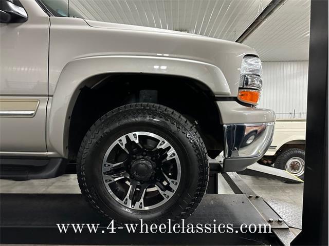 2005 Chevrolet Suburban (CC-1817667) for sale in Holland , Michigan