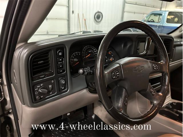 2005 Chevrolet Suburban (CC-1817667) for sale in Holland , Michigan