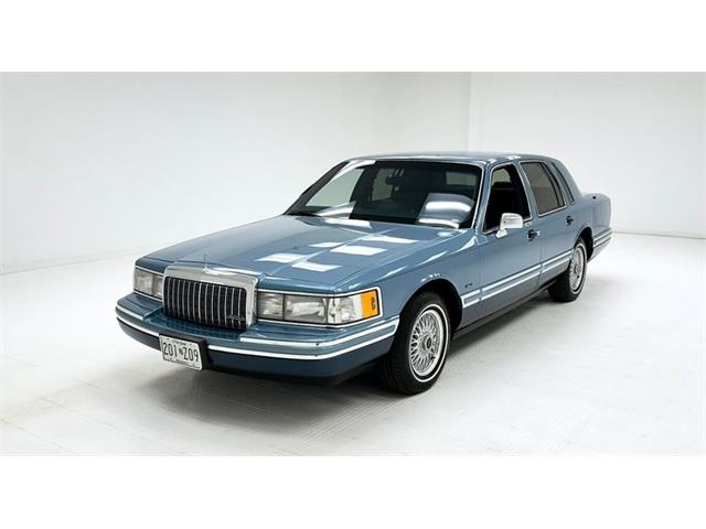 1993 Lincoln Town Car for Sale | ClassicCars.com | CC-1818885