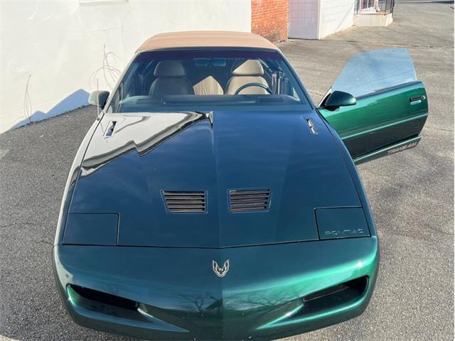 1992 Pontiac Firebird Trans Am (CC-1821070) for sale in Springfield, Massachusetts