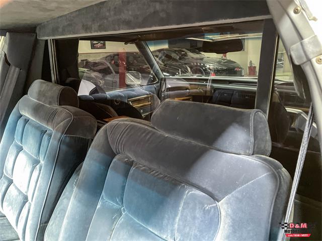 1983 Cadillac Fleetwood Brougham (CC-1822450) for sale in Glen Ellyn, Illinois