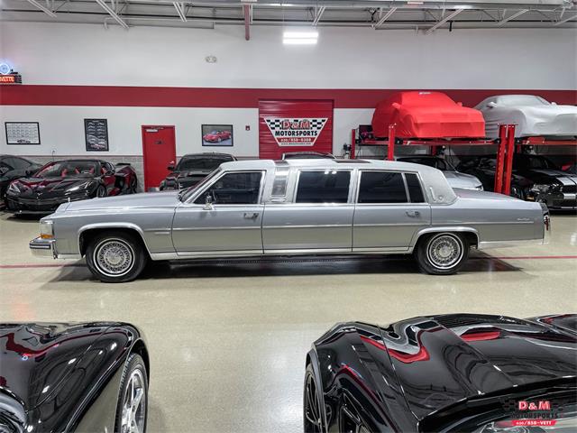 1983 Cadillac Fleetwood Brougham (CC-1822450) for sale in Glen Ellyn, Illinois