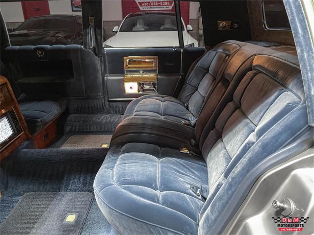 1983 Cadillac Fleetwood Brougham (CC-1822450) for sale in Glen Ellyn, Illinois