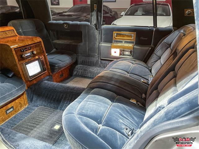 1983 Cadillac Fleetwood Brougham (CC-1822450) for sale in Glen Ellyn, Illinois