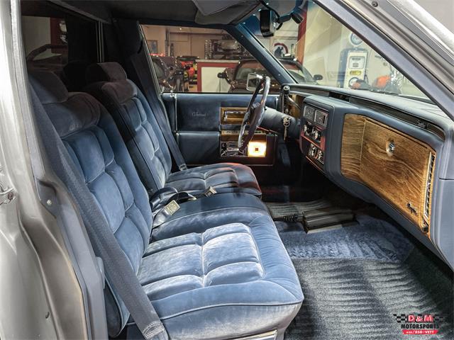 1983 Cadillac Fleetwood Brougham (CC-1822450) for sale in Glen Ellyn, Illinois