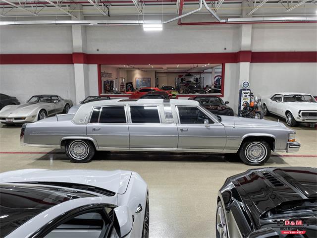 1983 Cadillac Fleetwood Brougham (CC-1822450) for sale in Glen Ellyn, Illinois