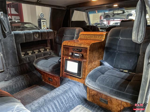1983 Cadillac Fleetwood Brougham (CC-1822450) for sale in Glen Ellyn, Illinois