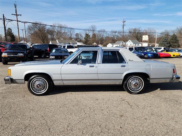 1987 Ford Crown Victoria (CC-1823071) for sale in Ross, Ohio