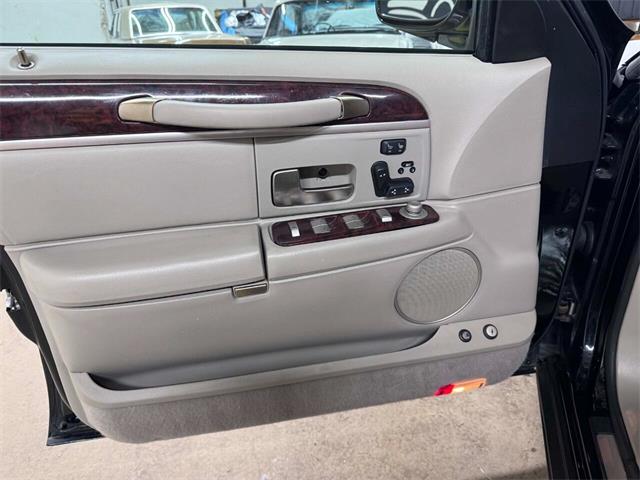2011 Lincoln Town Car (CC-1824450) for sale in Edison, New Jersey