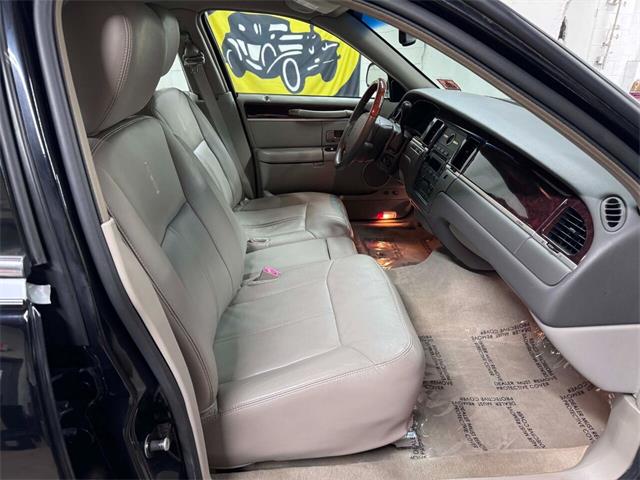 2011 Lincoln Town Car (CC-1824450) for sale in Edison, New Jersey