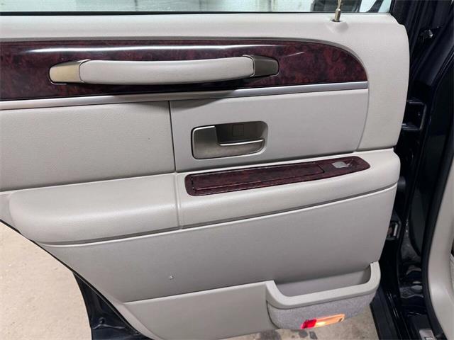2011 Lincoln Town Car (CC-1824450) for sale in Edison, New Jersey