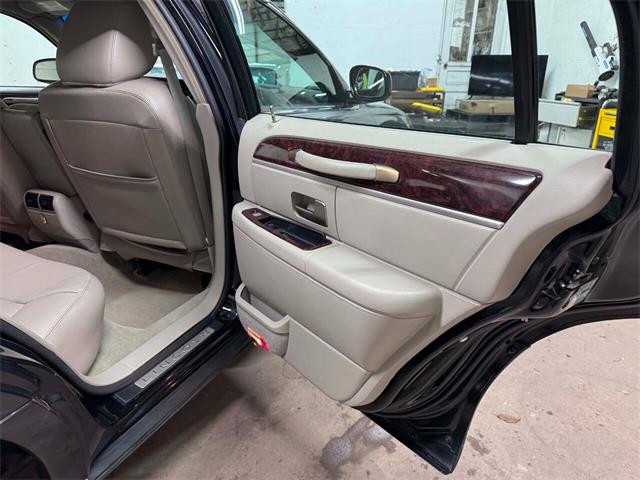 2011 Lincoln Town Car (CC-1824450) for sale in Edison, New Jersey