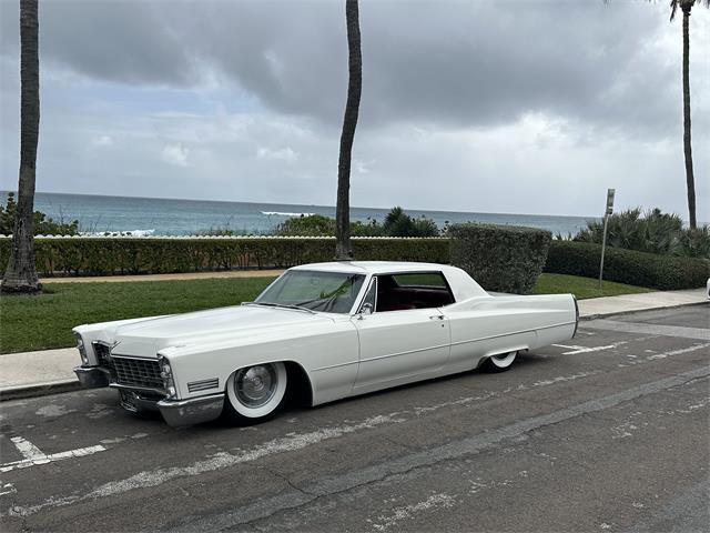 1967 Cadillac Coupe DeVille (CC-1827763) for sale in Lake Worth, Florida