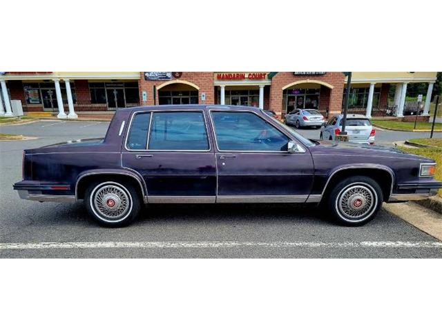 1985 Cadillac Fleetwood (CC-1820797) for sale in Cadillac, Michigan