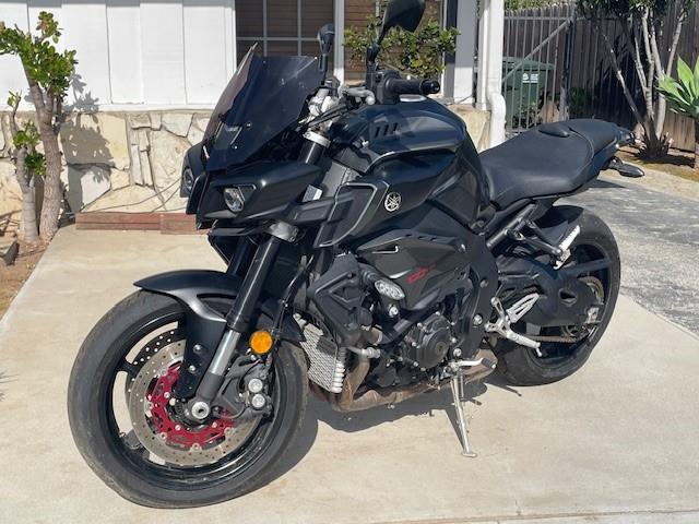 2017 Yamaha Motorcycle (CC-1828807) for sale in Orange, California