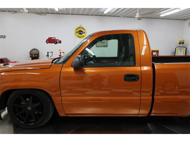 2004 Chevrolet Silverado (CC-1831684) for sale in Clarence, Iowa