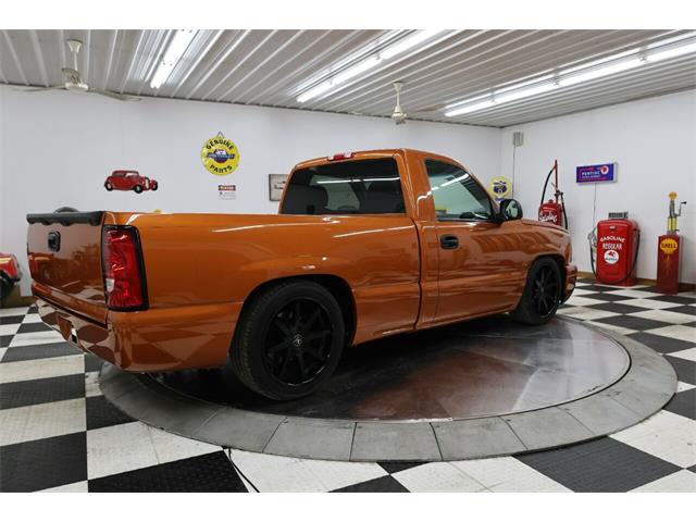 2004 Chevrolet Silverado (CC-1831684) for sale in Clarence, Iowa