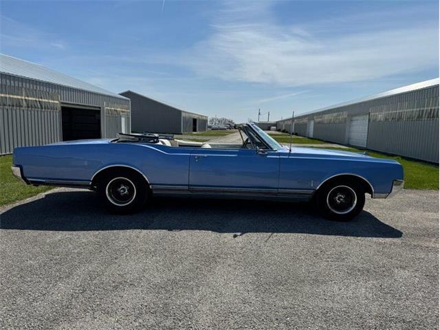 1965 Oldsmobile Starfire (CC-1832888) for sale in Staunton, Illinois