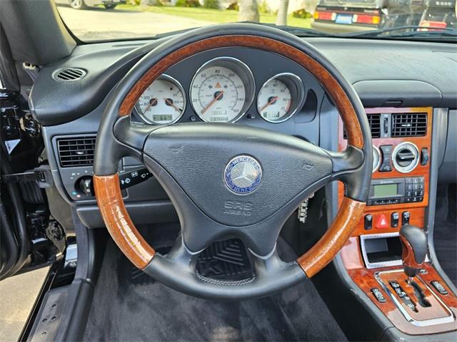 2004 Mercedes-Benz SLK-Class (CC-1832933) for sale in Woodland Hills, California