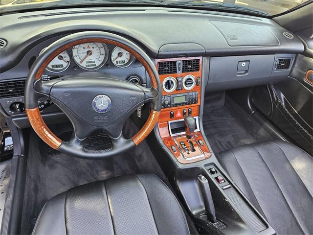 2004 Mercedes-Benz SLK-Class (CC-1832933) for sale in Woodland Hills, California