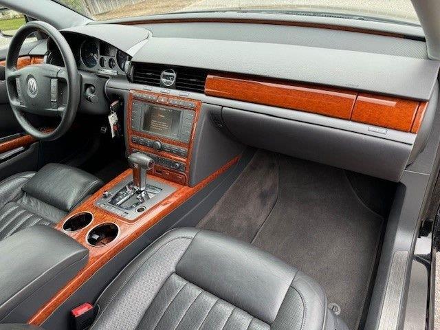 2005 Volkswagen Phaeton (CC-1833420) for sale in Greensboro, North Carolina