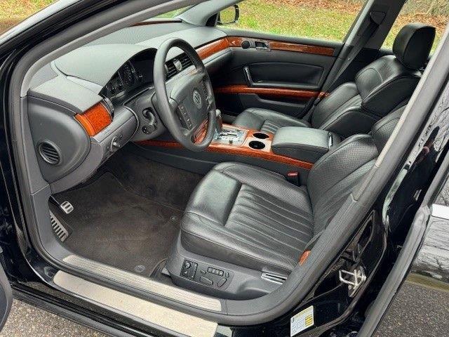 2005 Volkswagen Phaeton (CC-1833420) for sale in Greensboro, North Carolina