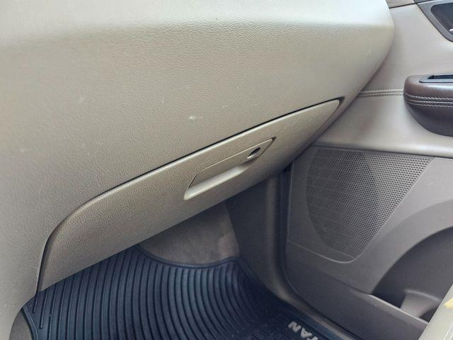 2012 Volkswagen Routan (CC-1833509) for sale in Hope Mills, North Carolina
