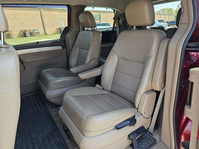 2012 Volkswagen Routan (CC-1833509) for sale in Hope Mills, North Carolina