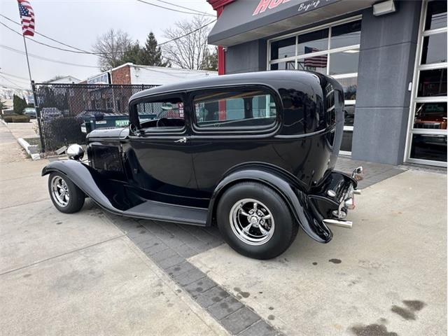 1932 Ford Sedan (CC-1830356) for sale in West Babylon, New York