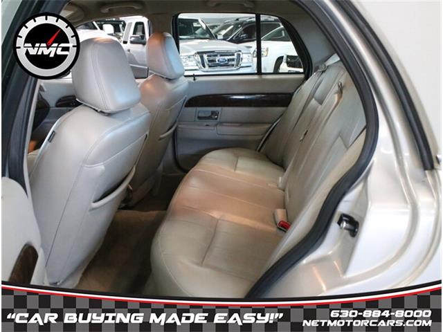 2010 Mercury Grand Marquis (CC-1835096) for sale in Addison, Illinois