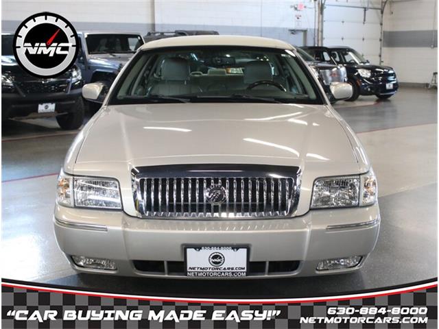 2010 Mercury Grand Marquis (CC-1835096) for sale in Addison, Illinois