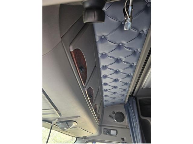 2000 Kenworth T2000 (CC-1835275) for sale in , 