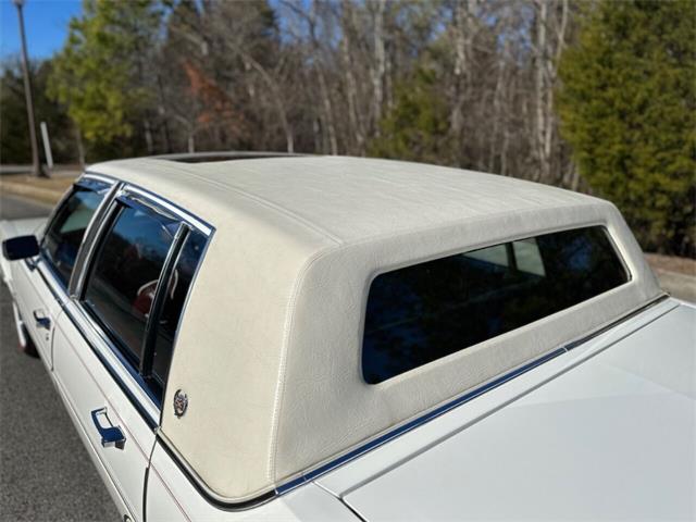 1983 Cadillac Fleetwood Brougham (CC-1836647) for sale in Huntville, Alabama